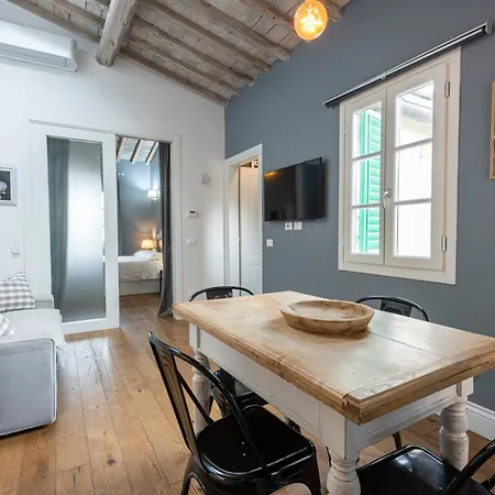 Nest By Mmega Apartamento Florencia